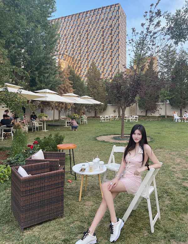 新加坡模特预约伴游