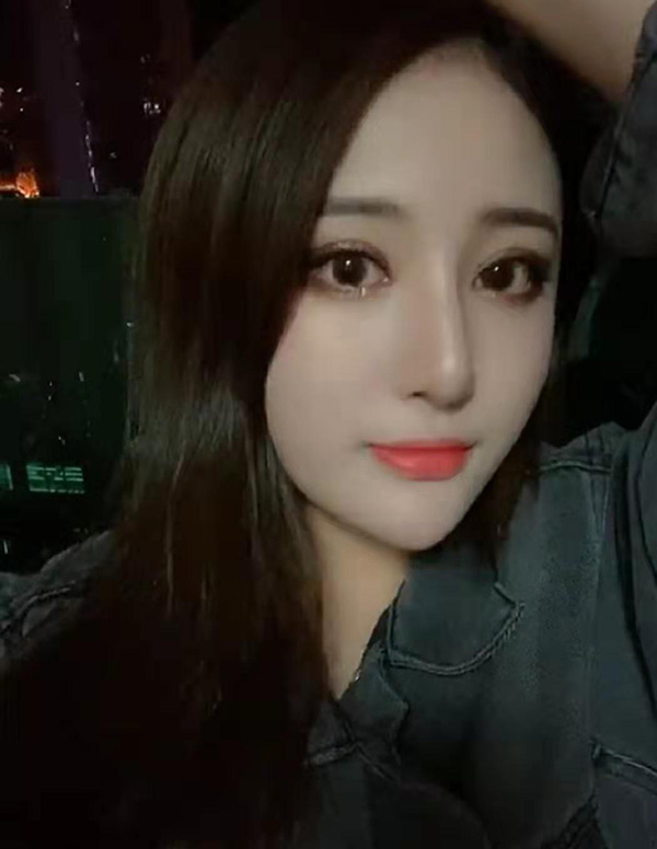 新加坡模特预约微信