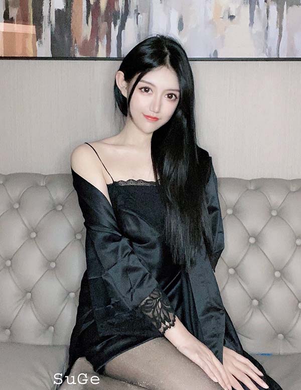 曼谷高端模特微信